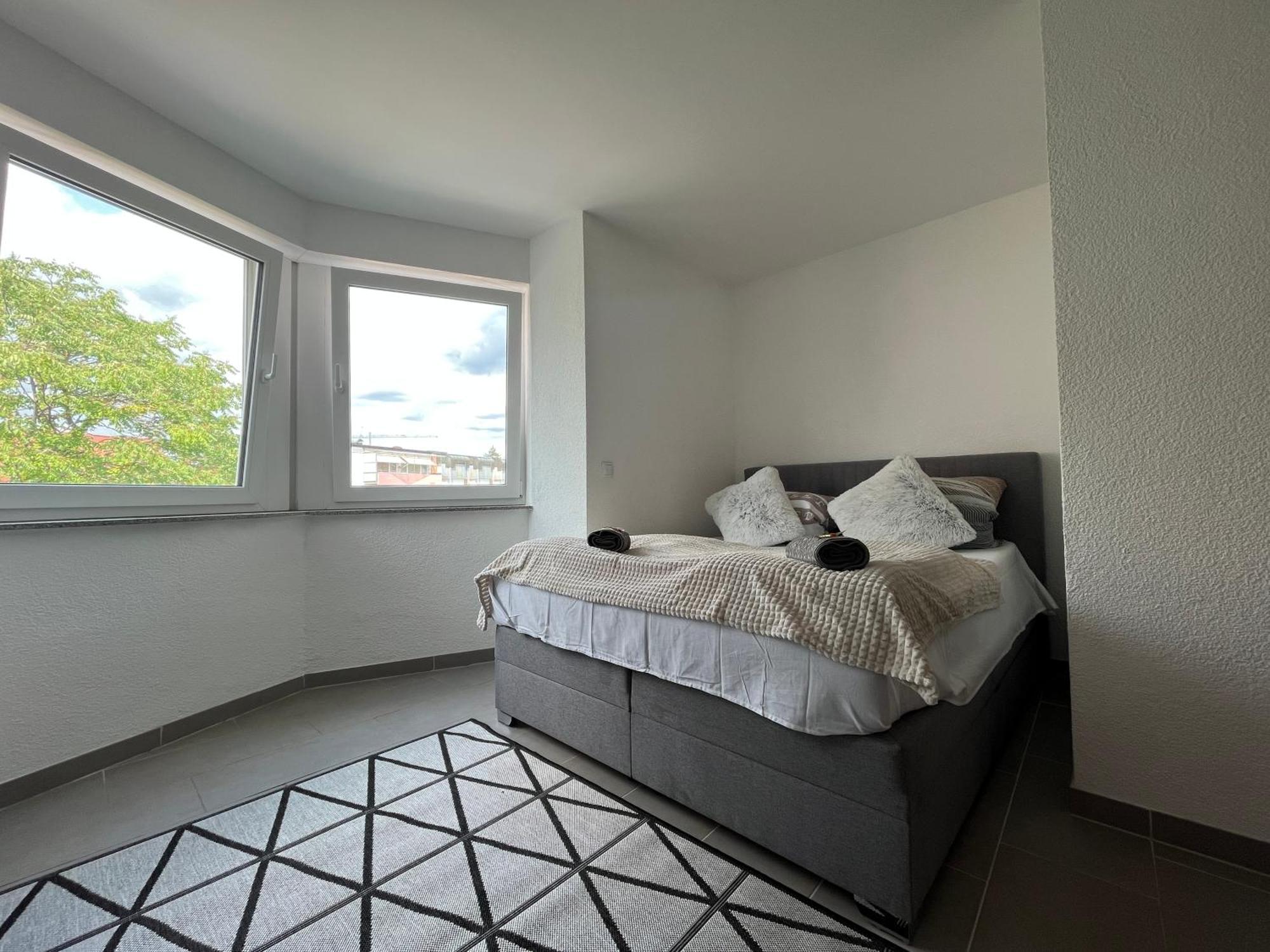 كارلسروه Simplex Apartments Am Europaplatz الغرفة الصورة