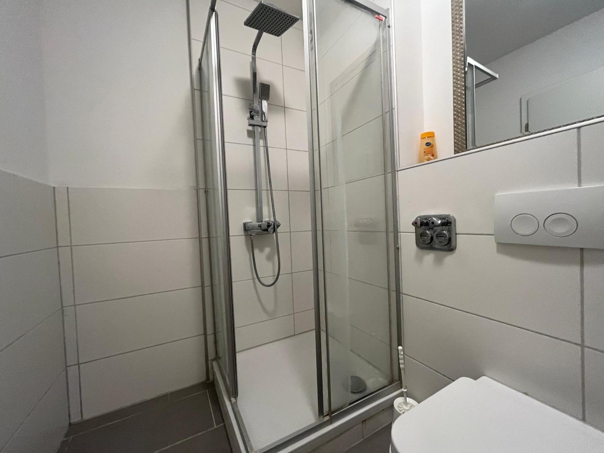 كارلسروه Simplex Apartments Am Europaplatz الغرفة الصورة