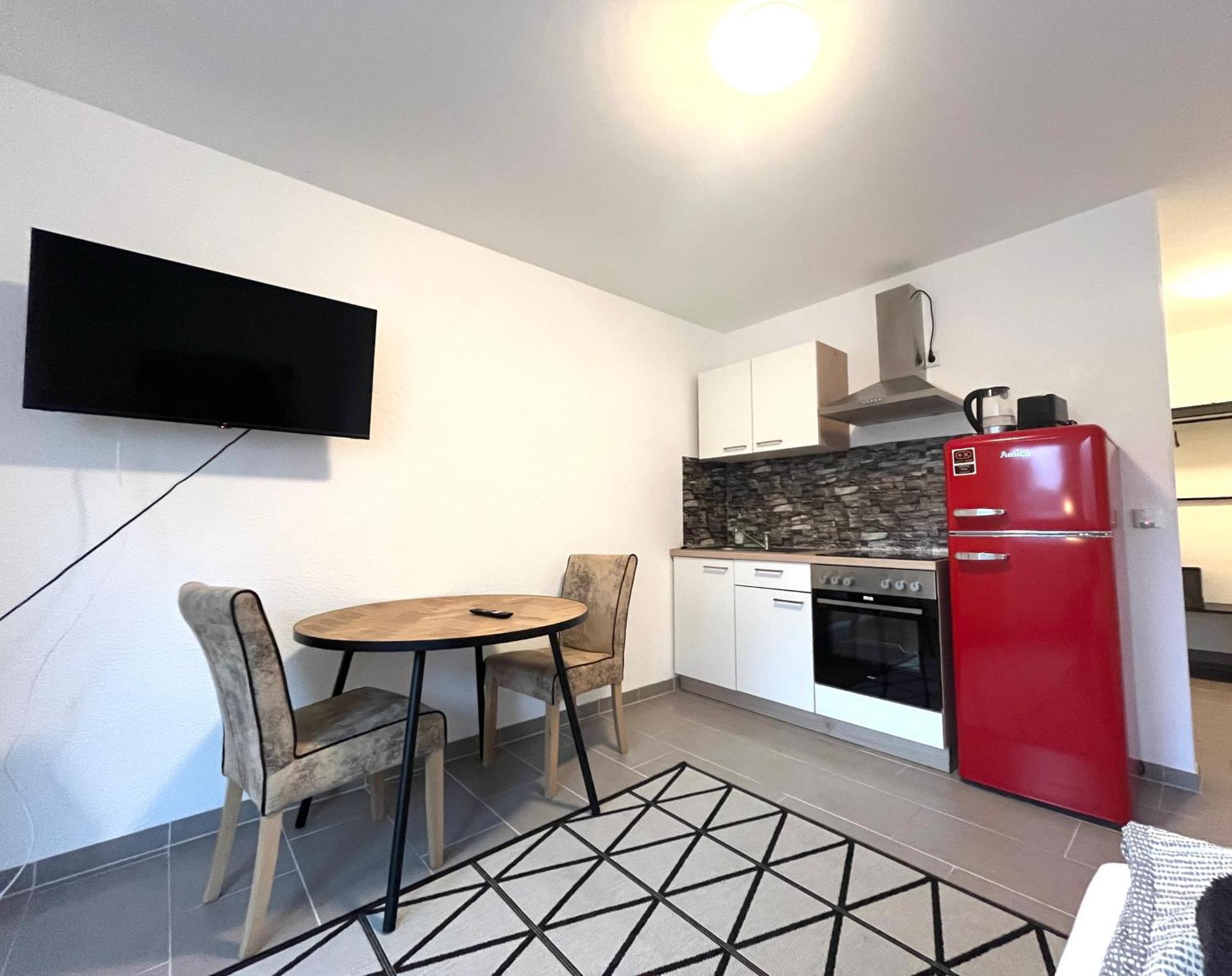 كارلسروه Simplex Apartments Am Europaplatz الغرفة الصورة