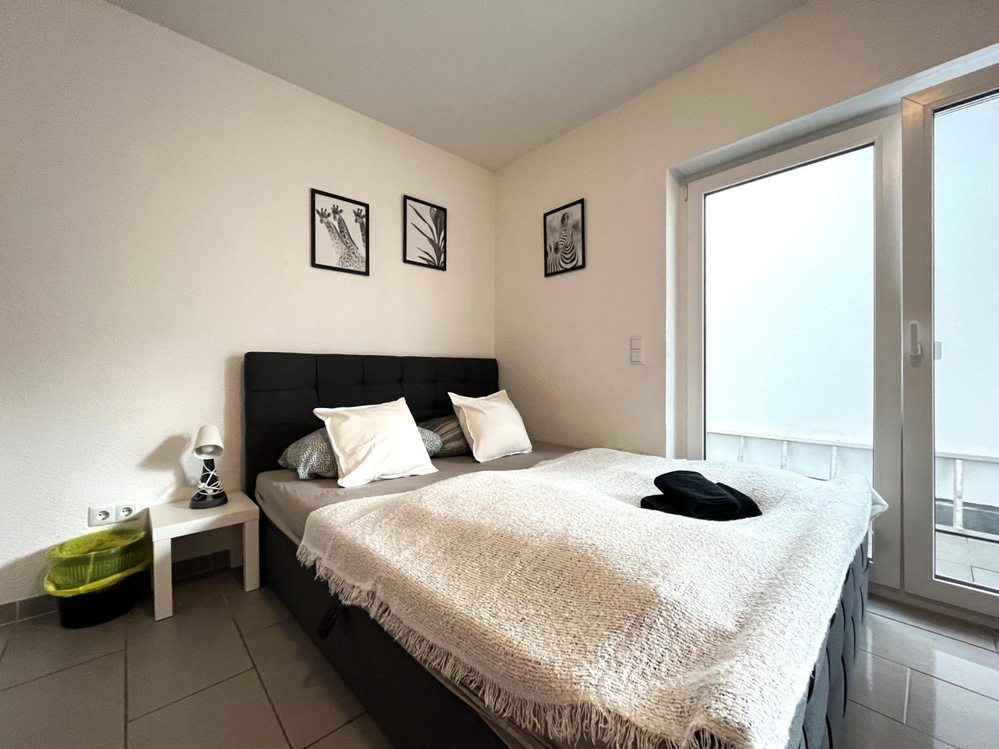 كارلسروه Simplex Apartments Am Europaplatz الغرفة الصورة